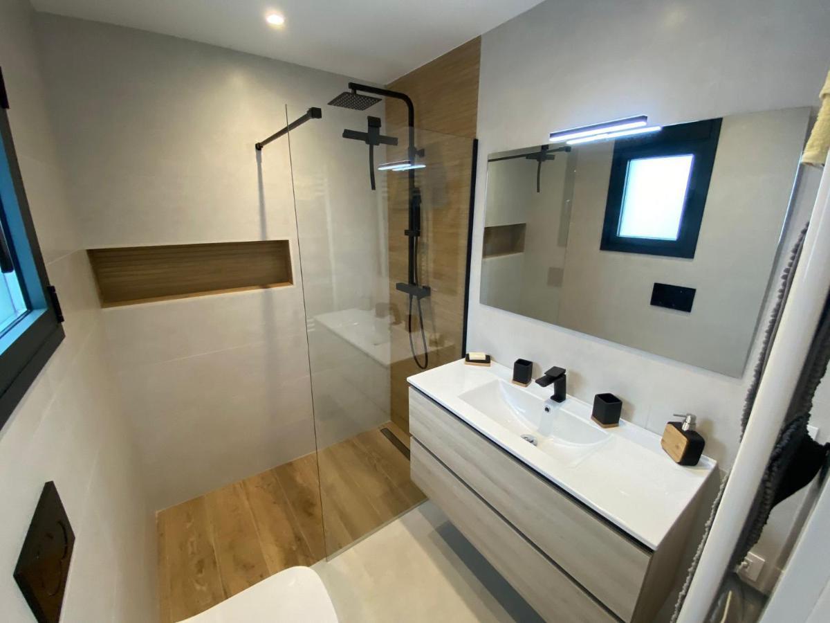 Appartement Vues Mer Proche Plage Roses Dış mekan fotoğraf