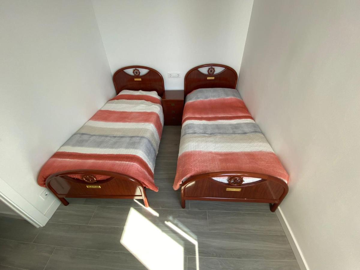 Appartement Vues Mer Proche Plage Roses Dış mekan fotoğraf